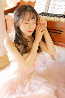 比基尼美女